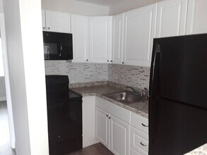 541 NE 48th St in Boca Raton, FL - Building Photo - Building Photo
