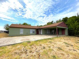 912-912 Williamson Dr, Unit 910 in Killeen, TX - Building Photo