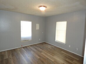 2122 N 6th St in Abilene, TX - Building Photo - Building Photo