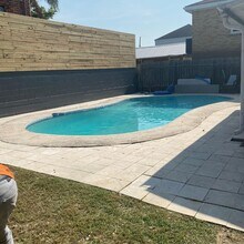 2413 New York St in New Orleans, LA - Foto de edificio - Building Photo