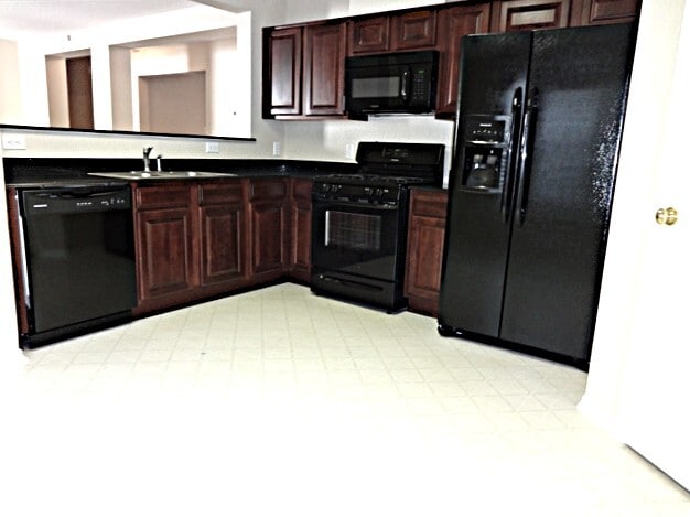 9510 Narnia Springs Ct in Houston, TX - Foto de edificio - Building Photo