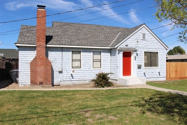 1141 South Ave in Turlock, CA - Building Photo - Building Photo