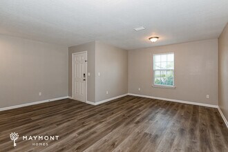 77830 Lumber Creek Blvd in Yulee, FL - Foto de edificio - Building Photo