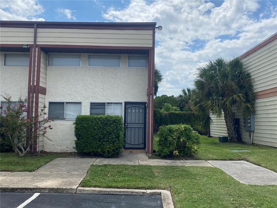 3976 Crayrich Cir in Orlando, FL - Building Photo