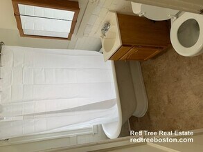 1179 Boylston St, Unit 49 in Boston, MA - Building Photo - Building Photo