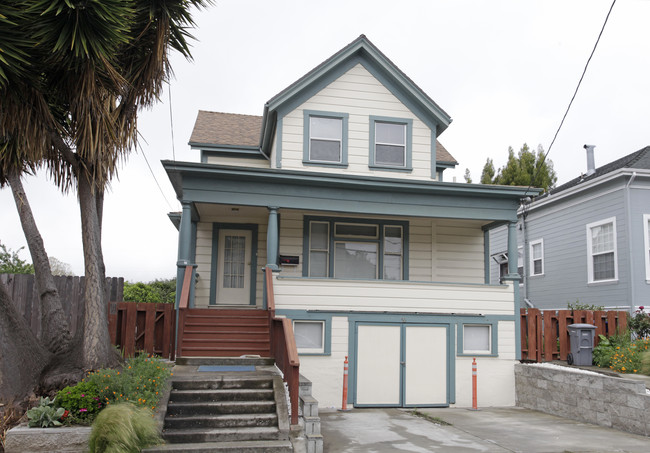 56 Haas Ave in San Leandro, CA - Building Photo - Building Photo