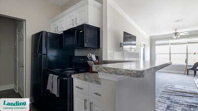 100 Crossing Blvd in Mcdonough, GA - Foto de edificio - Building Photo