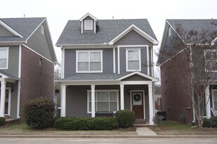 951 Frontage Rd in Oxford, MS - Building Photo