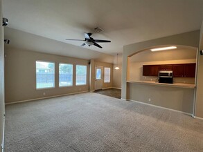 19036 Mangan Way in Pflugerville, TX - Building Photo - Building Photo