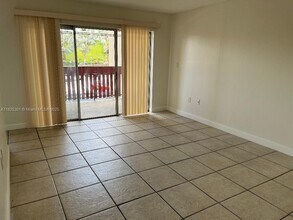 10651 SW 108th Ave in Miami, FL - Building Photo - Building Photo