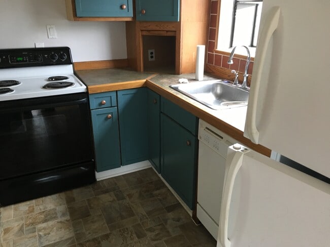 98 W 29th Ave in Eugene, OR - Building Photo - Building Photo