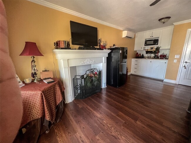 property at 9500 Mayfield Ave