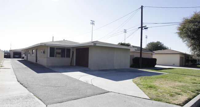 3810-3830 Franklin Ave in Fullerton, CA - Building Photo - Building Photo