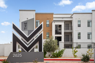 The M at Shadow Mountain Apartments