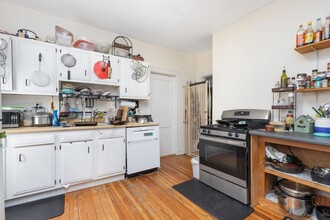 34 Belknap St in Somerville, MA - Building Photo - Building Photo