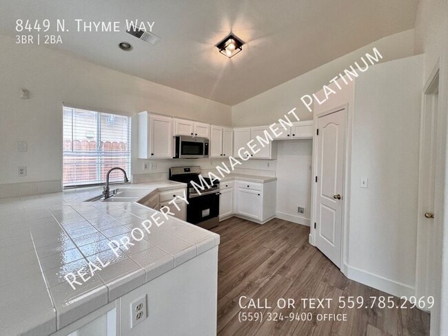 8449 N Thyme Way in Fresno, CA - Building Photo - Building Photo