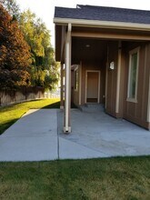 509 Bluff W Dr in Moses Lake, WA - Building Photo - Building Photo