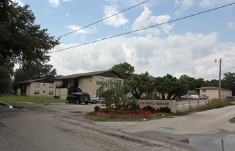 Colonial Square Apartments in Bartow, FL - Building Photo - Building Photo