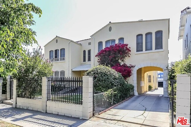 property at 109 S Berendo St