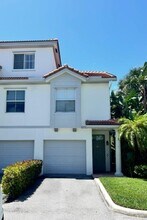 2046 Alta Meadows Ln in Delray Beach, FL - Foto de edificio - Building Photo