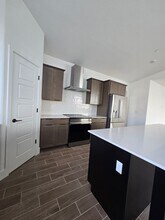 1455 N Frontier St in Hanford, CA - Building Photo - Building Photo