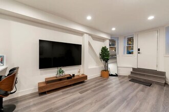 1543 N Claremont Ave in Chicago, IL - Building Photo - Building Photo