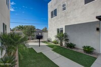 2509 E Broadway Rd in Phoenix, AZ - Building Photo - Building Photo