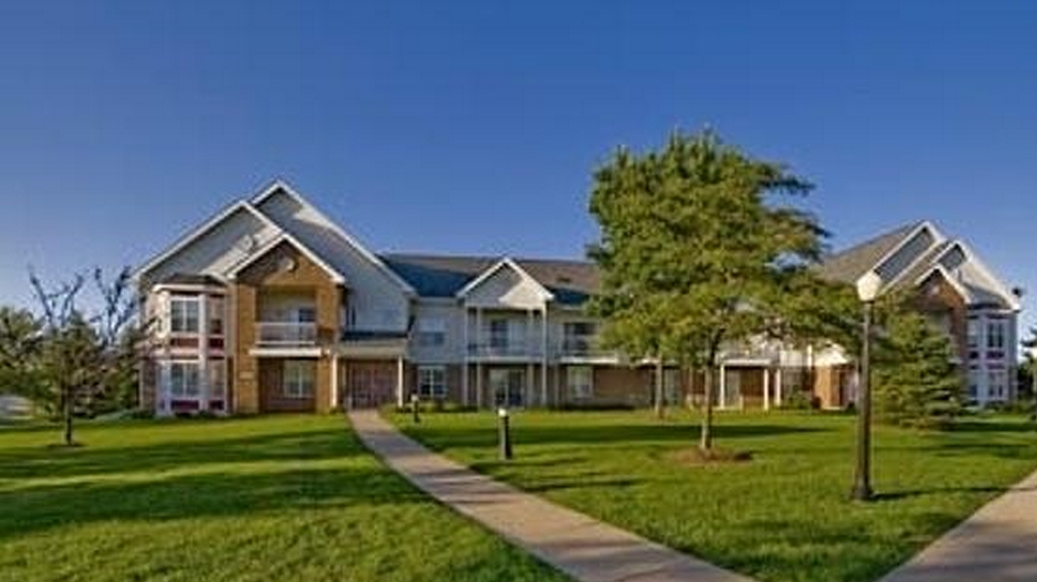 Gateway Terrace Apartments in Sun Prairie, WI - Foto de edificio