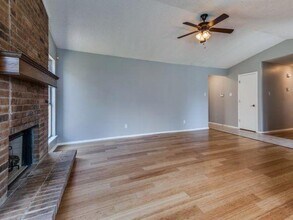 1104 Sea Isle Dr in Irving, TX - Building Photo - Building Photo