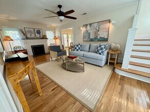 221 13th Ave SE in St. Petersburg, FL - Building Photo - Building Photo