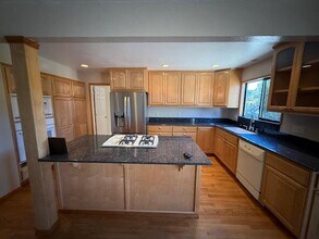 1333 Tarpon St in Foster City, CA - Building Photo - Building Photo