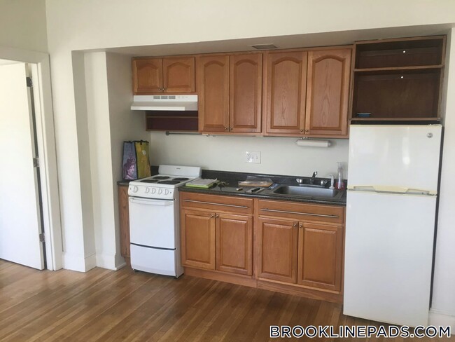 property at 33 Lancaster Terrace