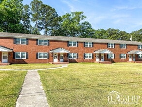 111 W 15th St in Washington, NC - Building Photo - Building Photo