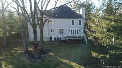 59 Crescent Rd in Westport, CT - Building Photo - Building Photo