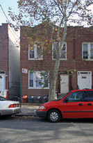 587 Bradford St Apartments