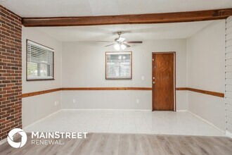 1010 N Lavon Ave in Kissimmee, FL - Building Photo - Building Photo