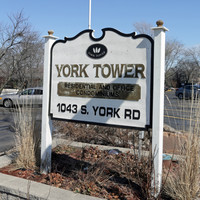 York Tower in Bensenville, IL - Building Photo - Building Photo