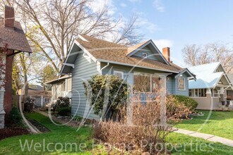330 Locust St in Walla Walla, WA - Building Photo - Building Photo