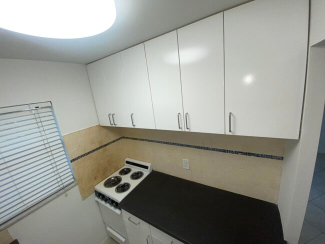 111 N L St in Lake Worth Beach, FL - Building Photo - Building Photo