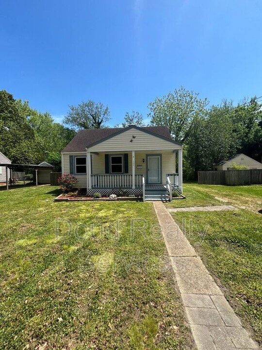 104 Byers Ave in Portsmouth, VA - Building Photo