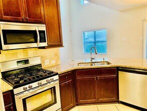 912 Brookville Ct in Plano, TX - Building Photo - Building Photo