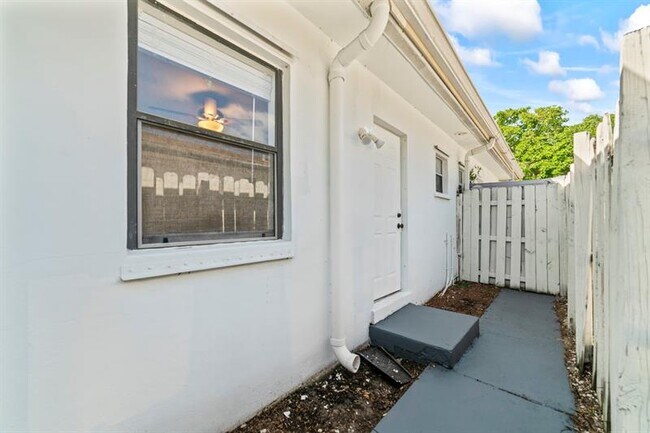 property at 814 NE 14th Pl