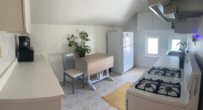 717 N Emerson St, Unit 3rd fl apt in Denver, CO - Building Photo - Building Photo