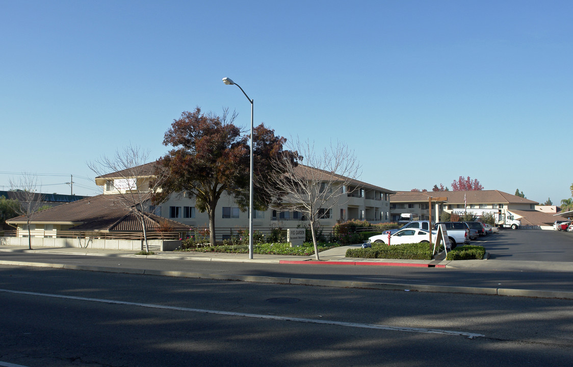 Truewood by Merrill, Fig Garden in Fresno, CA - Building Photo