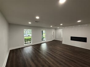 1631 Shadow Bend Dr in Houston, TX - Building Photo - Building Photo