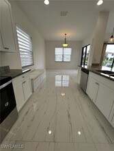 5373 Cameron Dr in Ave Maria, FL - Foto de edificio - Building Photo