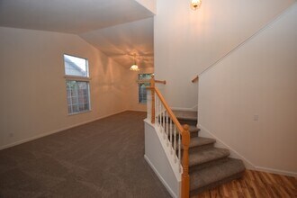 699 Sands Way in Folsom, CA - Building Photo - Building Photo