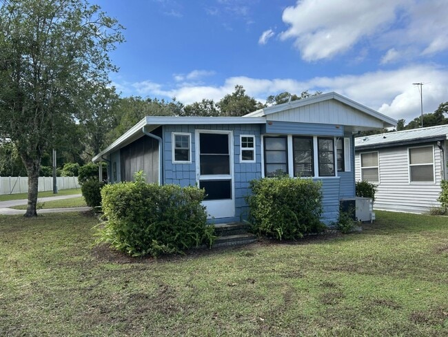 property at 16731 US-301
