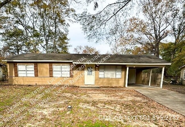 property at 1430 Dianne Dr