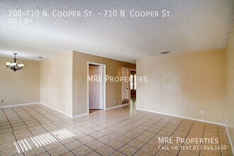 708-710 N Cooper St in Arlington, TX - Building Photo - Building Photo